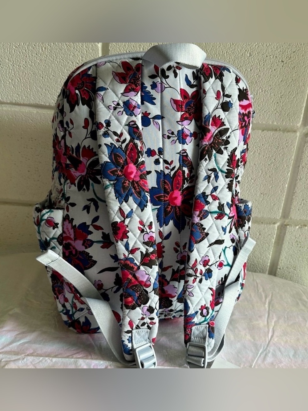 NWT Vera Bradley Essential Large Backpack  Vineyard Floral - Picture 3 of 9